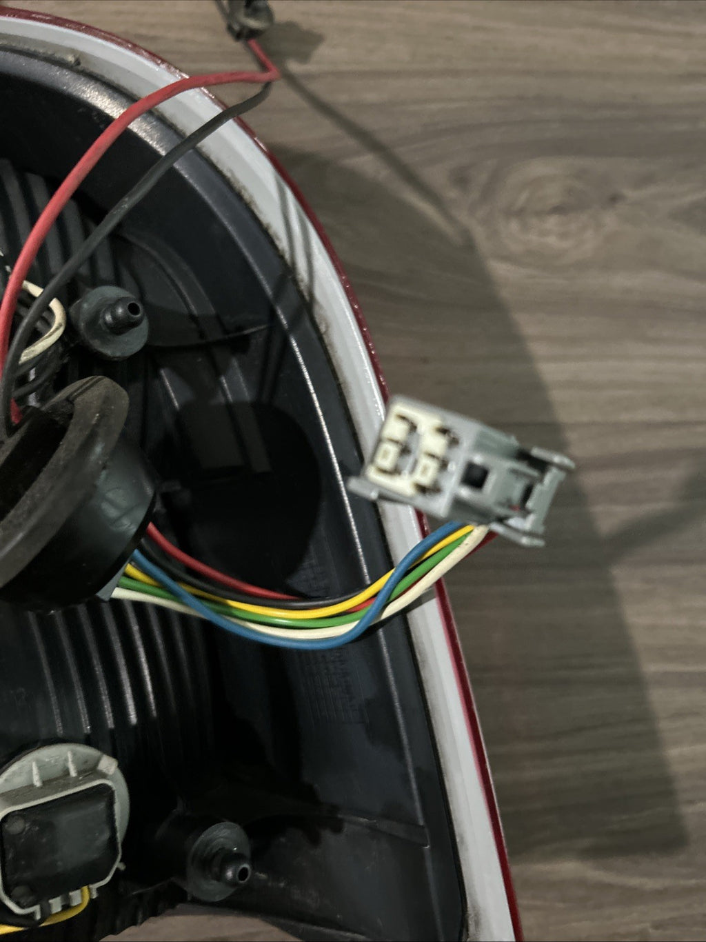 2007-2013 Volvo XC90 Tail light Assembly Left Driver Side LH Left Hand OEM