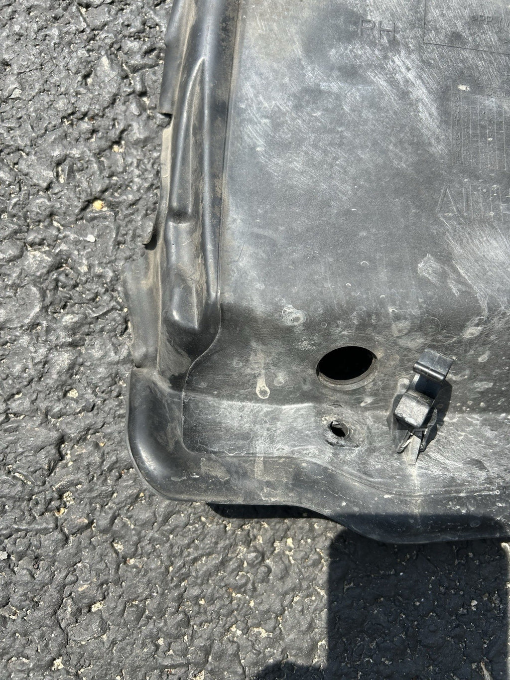 BMW F15 X5 F16 X6 FRONT RIGHT WHEEL HOUSING TRIM 7325402 OEM