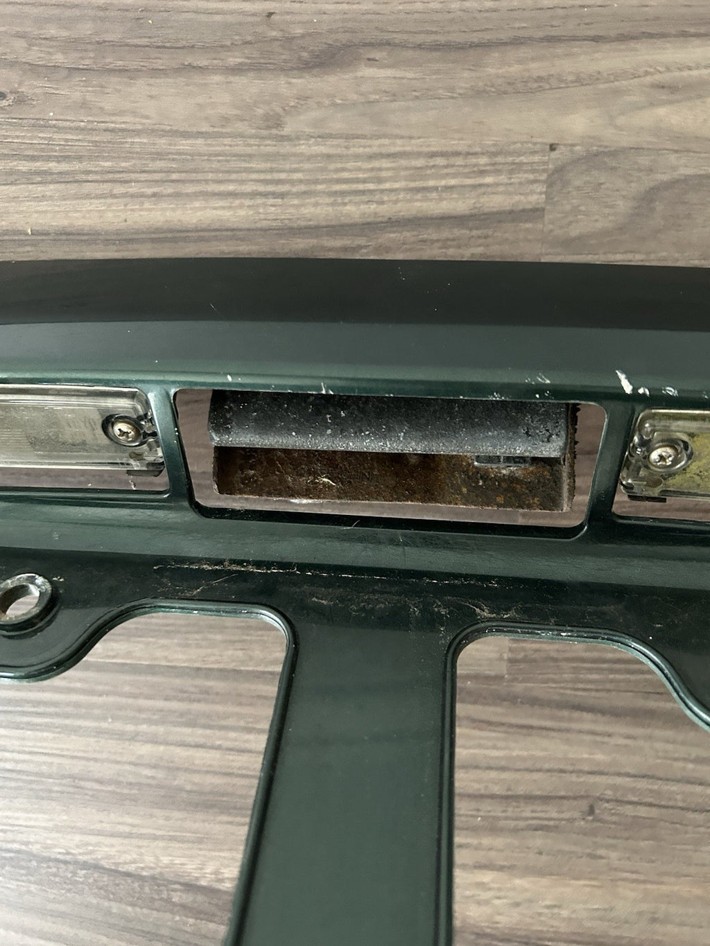 Toyota Sequoia 2001-2007 Rear lift Gate License palte holder latch garnish 6Q7