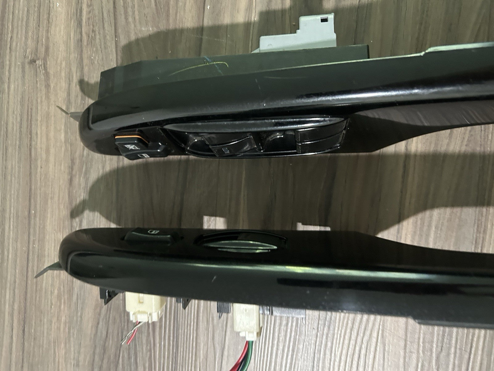 04-10  Toyota Sienna Driver Passenger Master Power Window Switch  Armrest Set