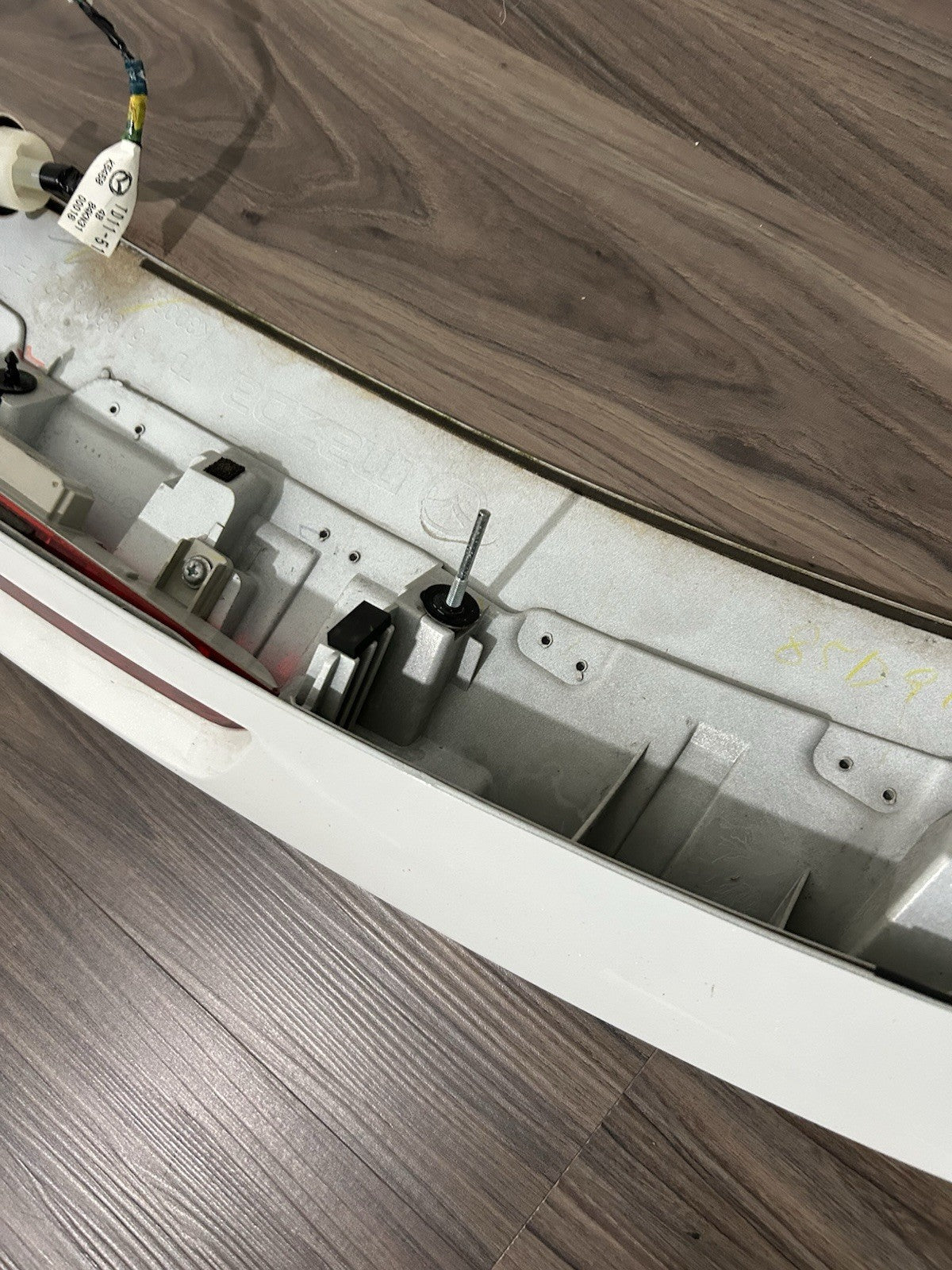 MAZDA CX-9 CX9 REAR LIFT GATE SPOILER THIRD BRAKE LIGHT  2007-2015 OEM Color 34K