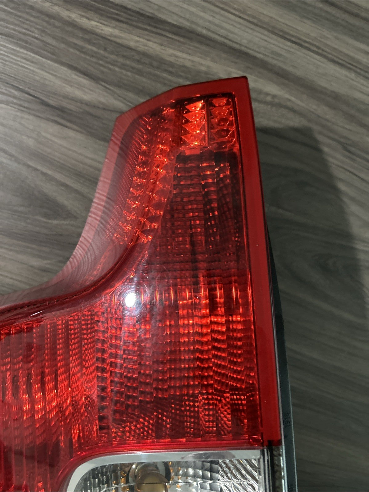 2007-2013 Volvo XC90 Tail light Assembly Left Driver Side LH Left Hand OEM