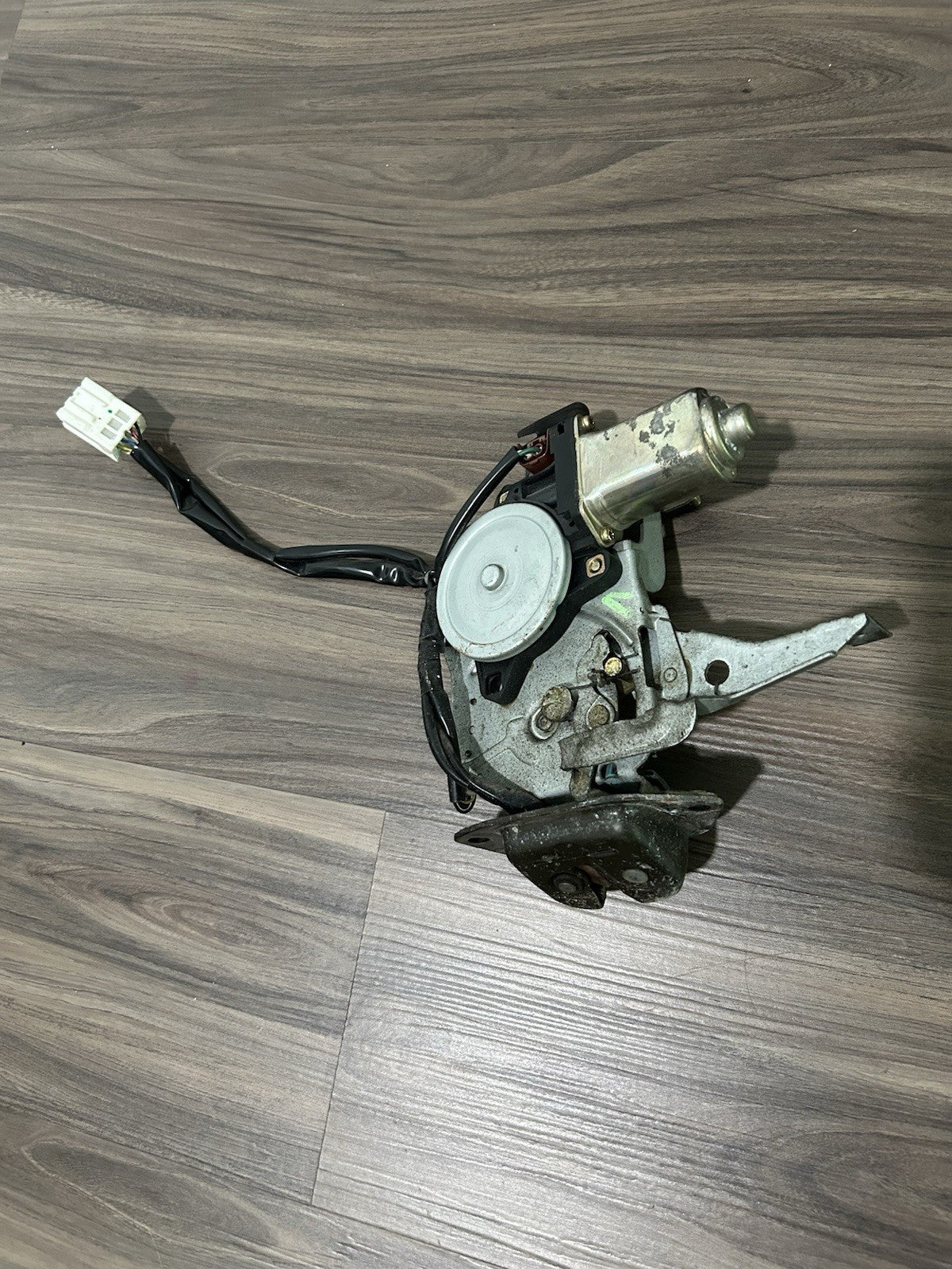 2004-2010 QX56 FX Armada Pathfinder Quest Trunk Cargo Power Lock Latch Actuator