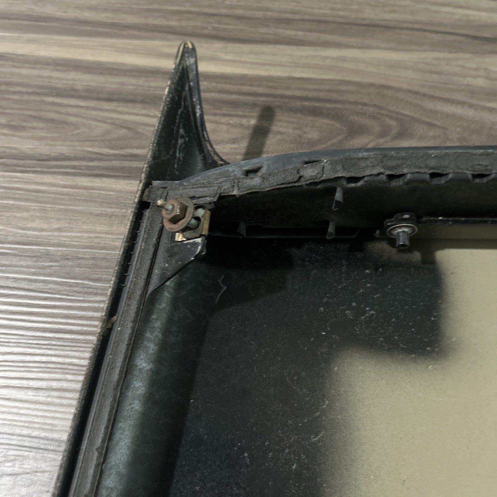 1999-2004 Ford Mustang GT Hood Scoop Good Mount Points Black UA