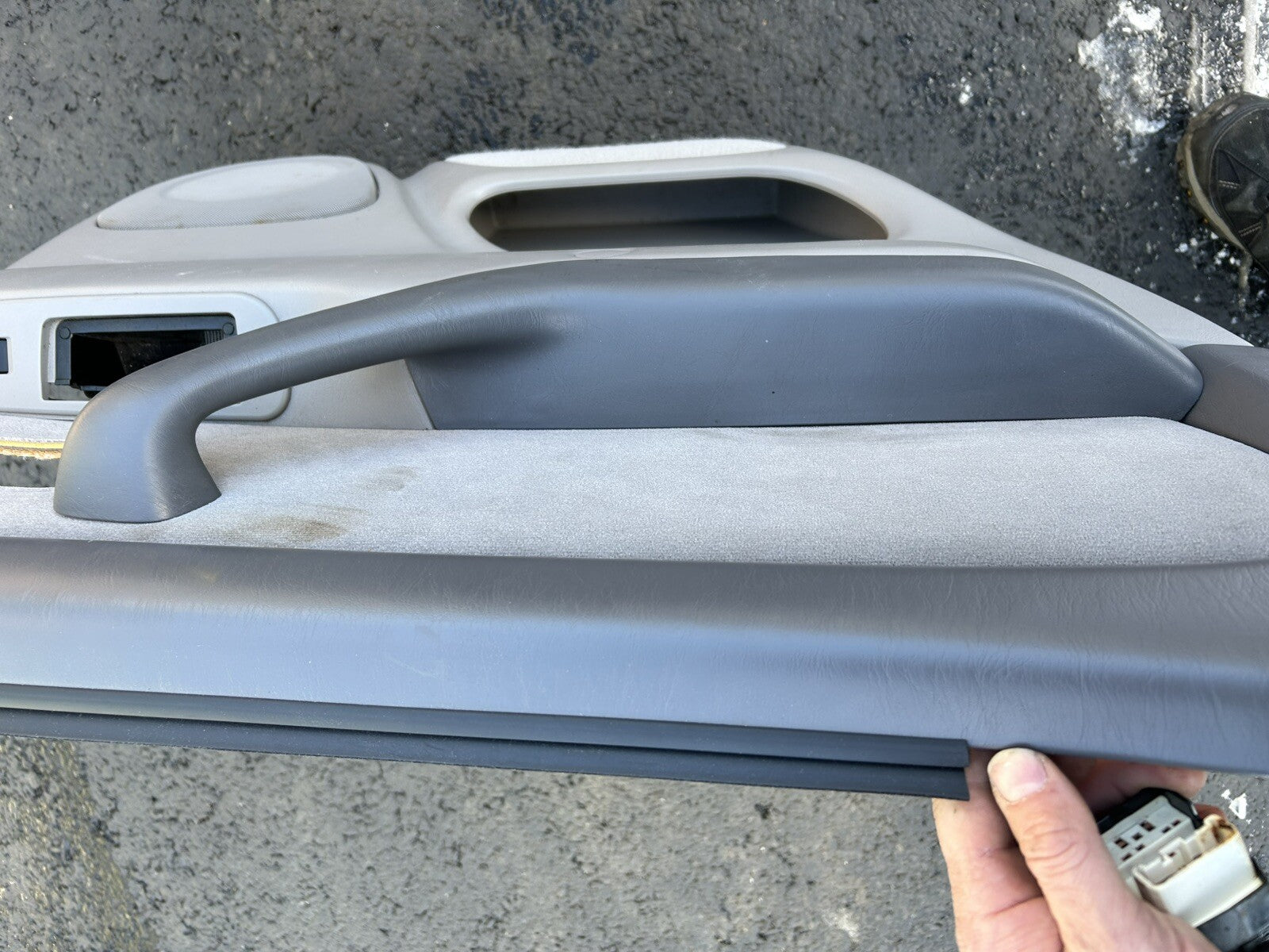 2001-2007 TOYOTA SEQUOIA REAR LEFT DRIVER SIDE DOOR PANEL TRIM OEM Gray