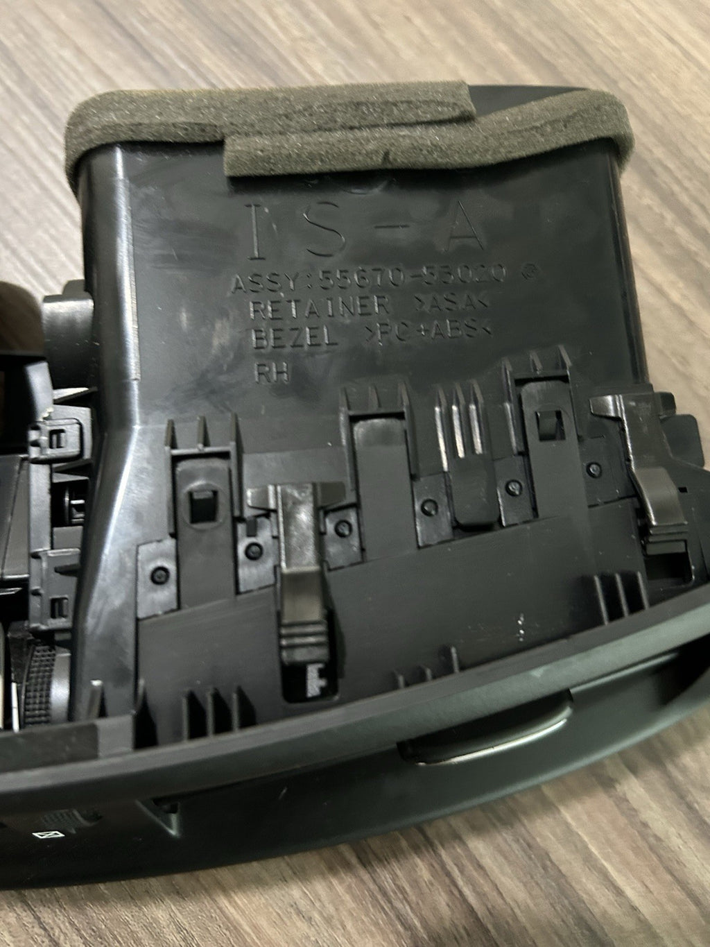 06-13 Lexus IS250 IS350 Center Dash AC Air Vent OEM 55670-53020 Black