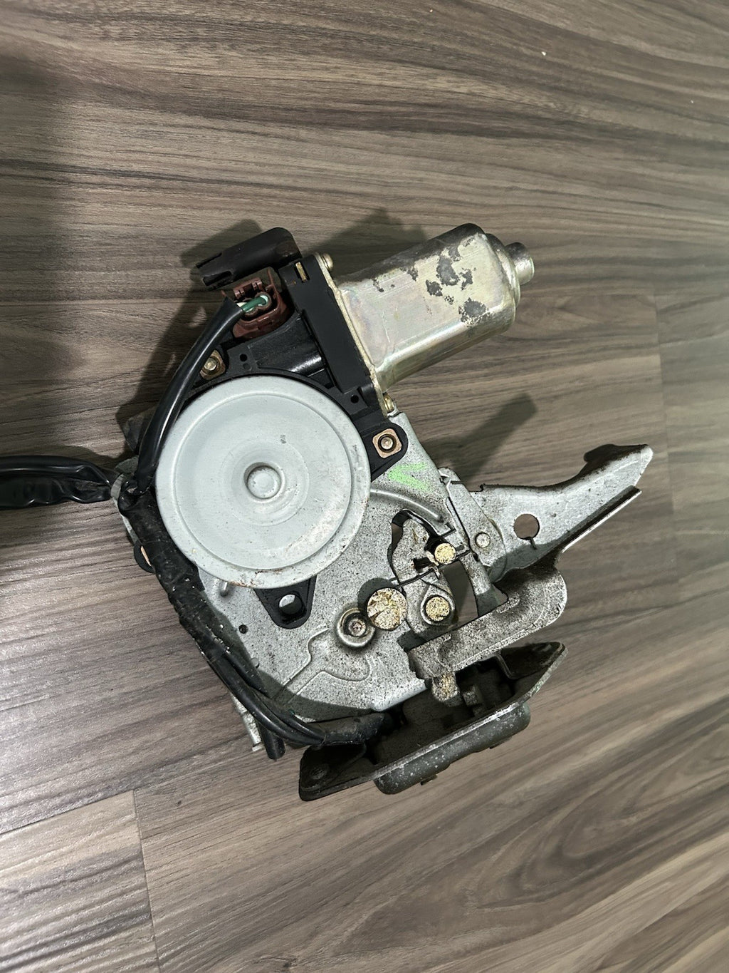 2004-2010 QX56 FX Armada Pathfinder Quest Trunk Cargo Power Lock Latch Actuator