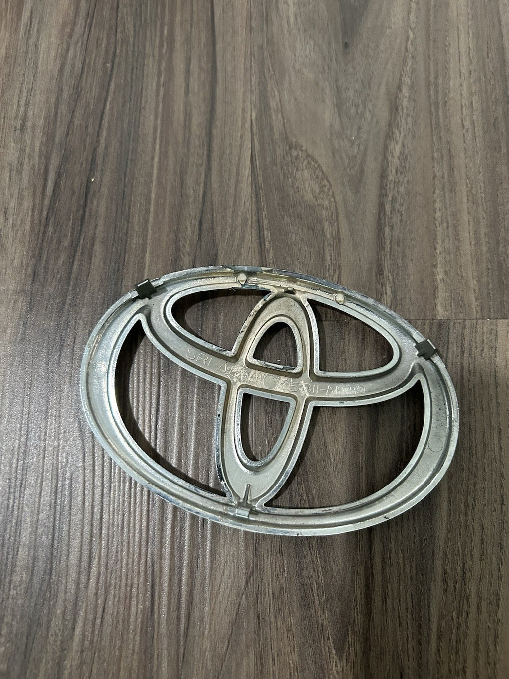 2004 2005- 2006 Toyota Solara Front Grille Chrome Emblem Badge  OEM 75311-AA040