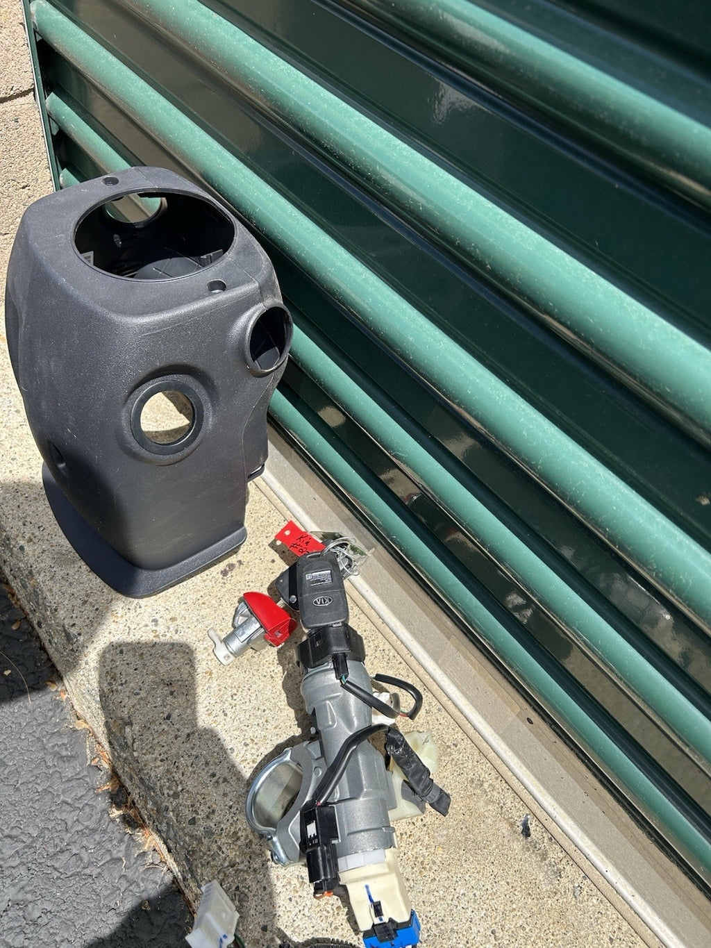 2010-2013 KIA SOUL IGNITION SWITCH LOCK CYLINDER W/ KEY OEM