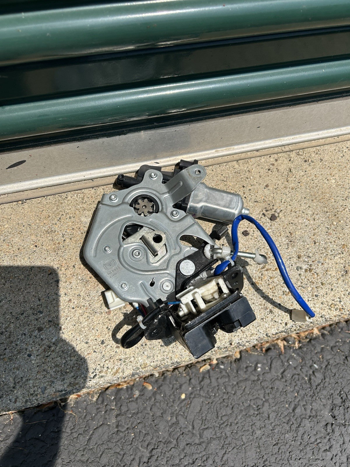 09 10 11 12 13 14 Mazda CX-9 Liftgate Tailgate Trunk Lock Latch Actuator OEM