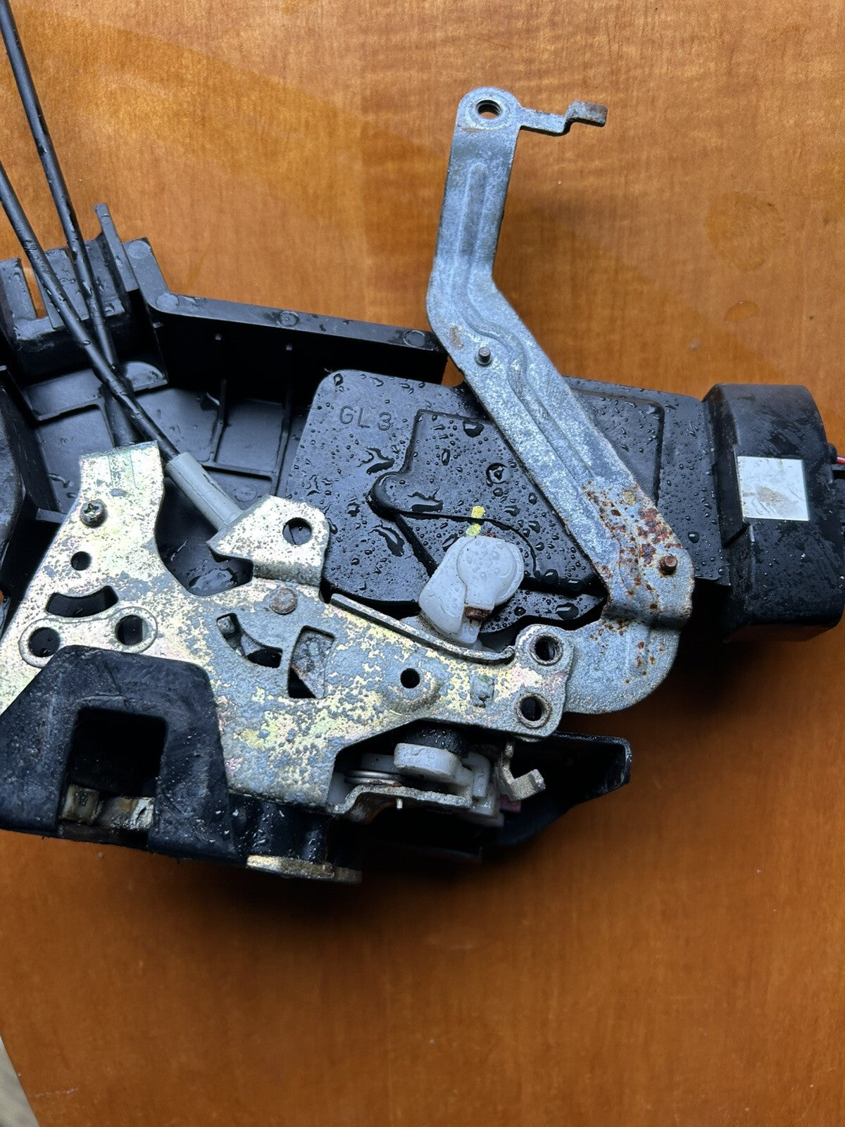 2001-2007 Toyota Sequoia Front Driver Left Door Latch Lock Actuator OEM