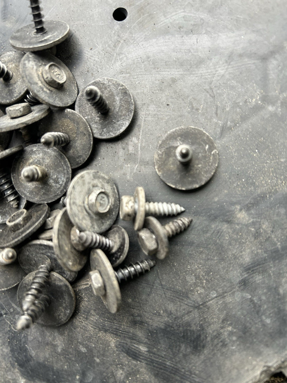 BMW X5 F15 2015 Fender Liner Screws OEM Set – 34 pcs Inner Arch Fasteners