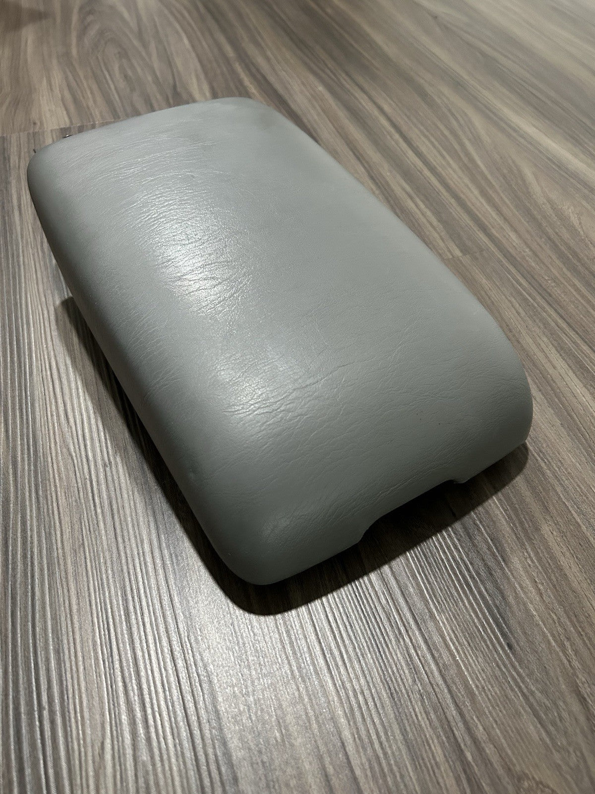 2000-2004 Toyota Avalon Console Lid Arm Rest Armrest Center Console Gray OEM