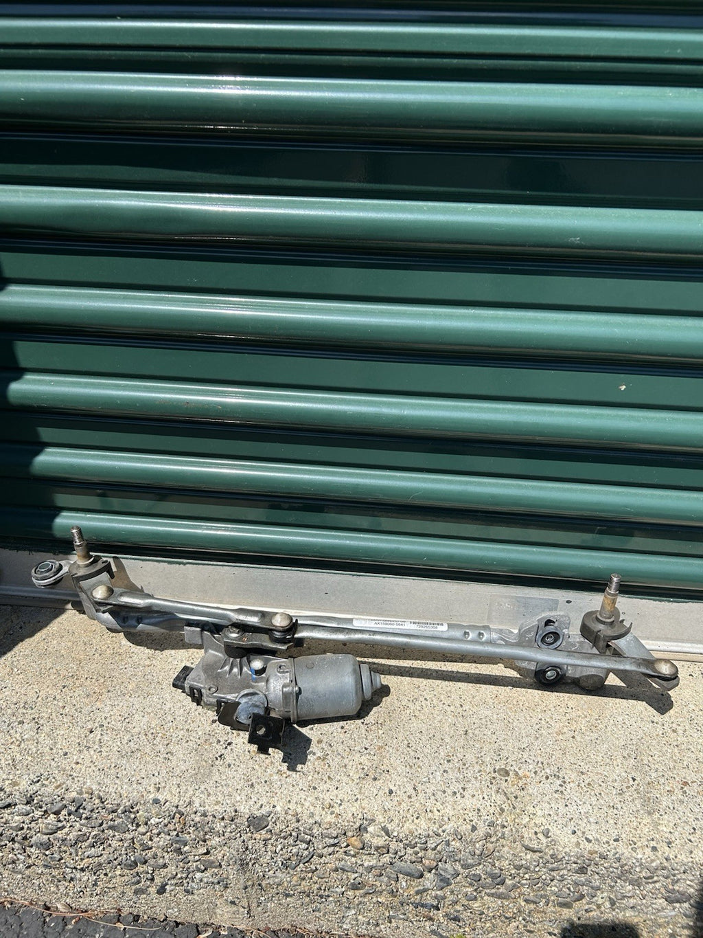 BMW X5 F15 WINDSHIELD WIPER TRANSMISSION LINKAGE & MOTOR OEM 2014 - 2018 ??