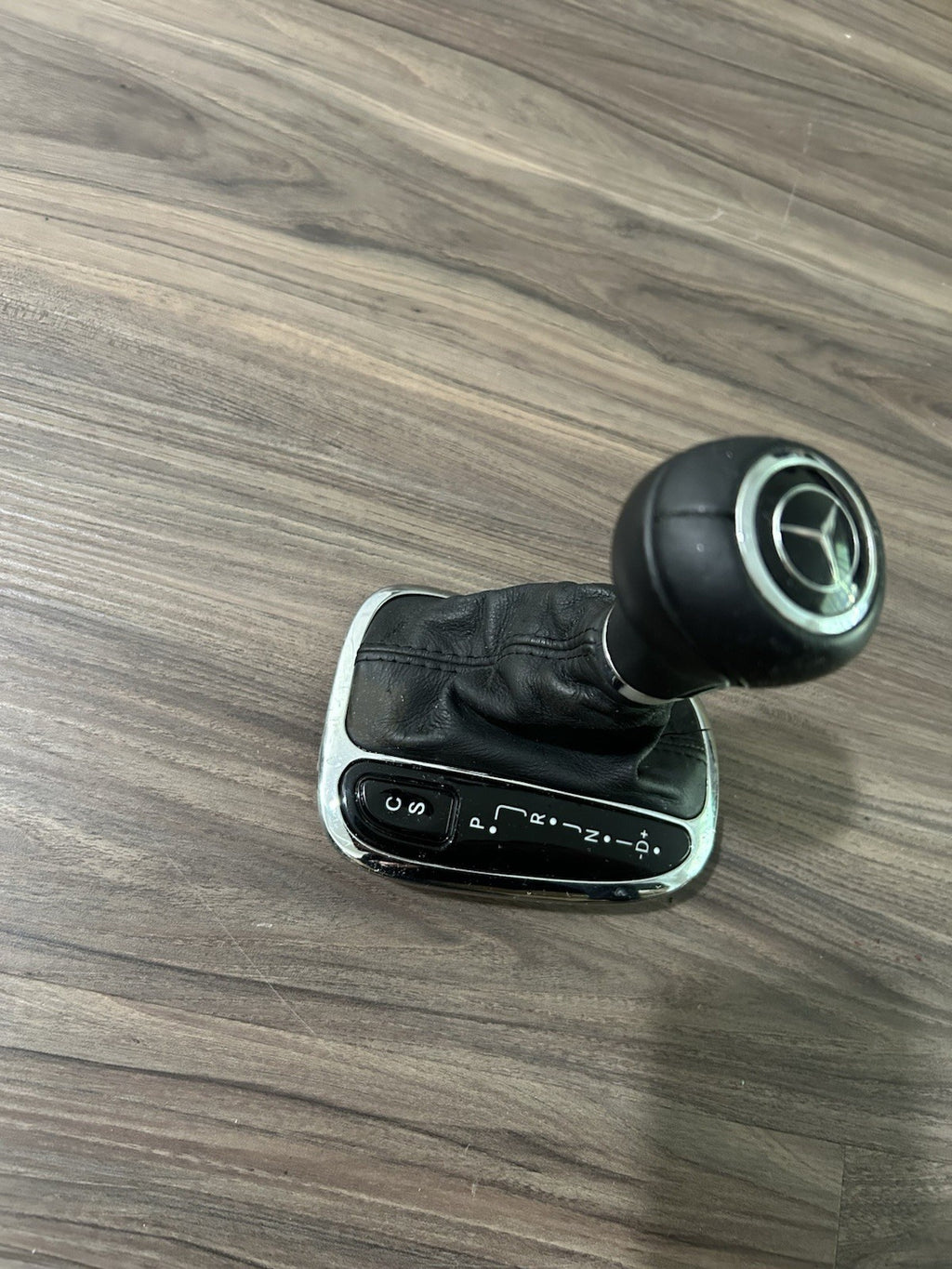 01-09 Mercedes W203 W209 C  CLK Gear Shifter Knob Boot Chrome Sport Edition OEM