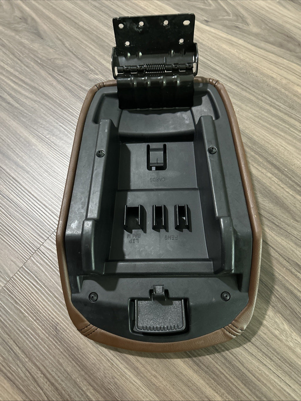 2011-2015 Ford Explorer Center Console Lid Armrest Arm Rest Brown Leather OEM