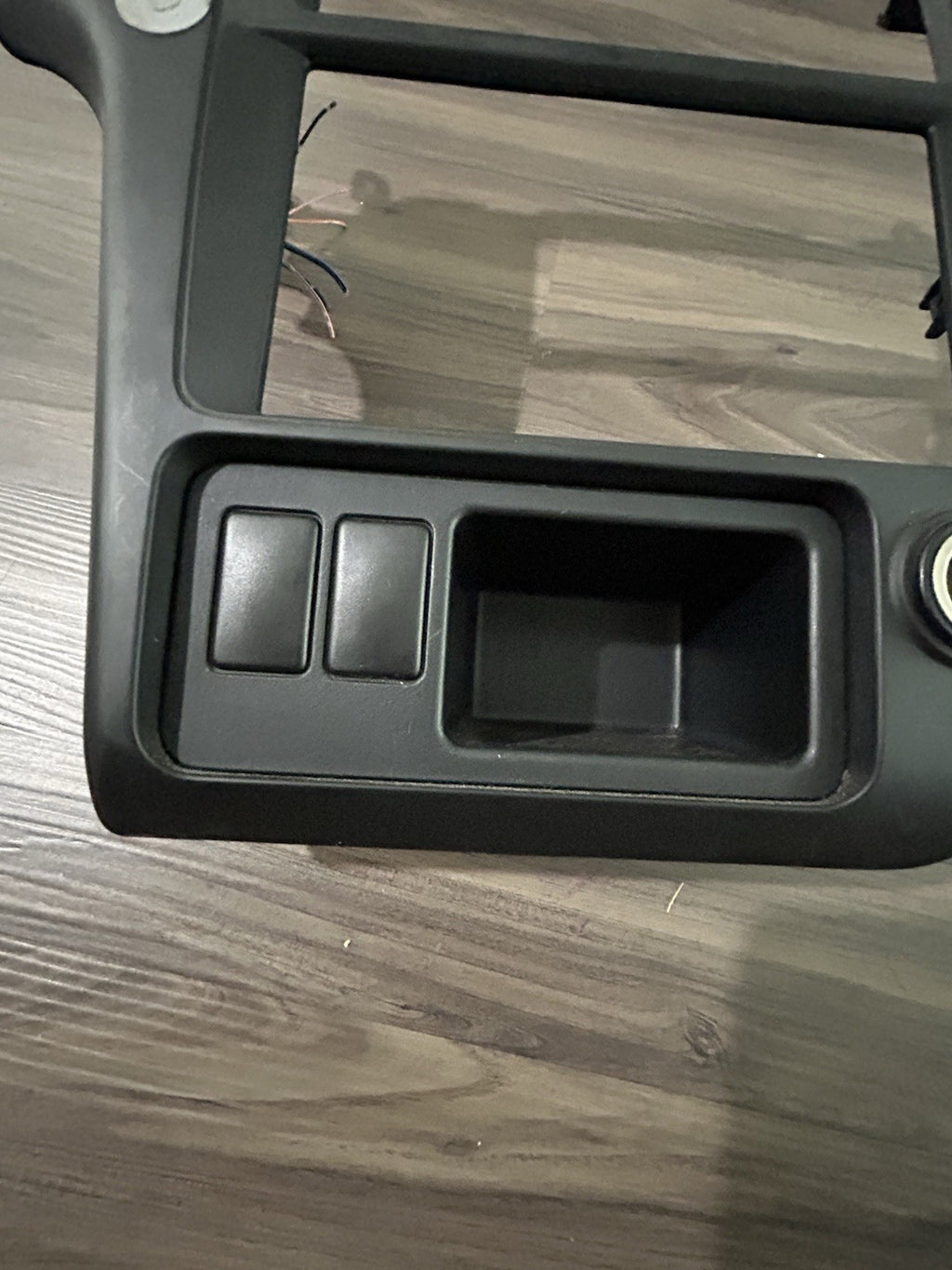 01-04 Nissan Pathfinder BLACK Center Dash Radio Bezel Trim Panel  OEM