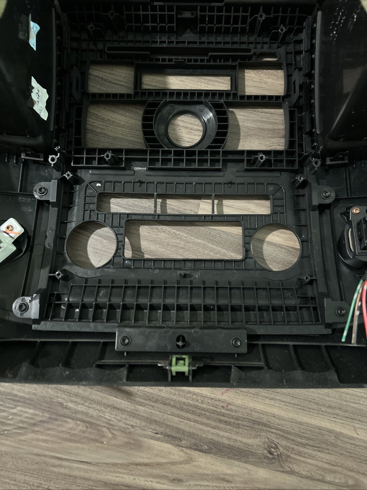 09-12 NISSAN XTERRA FRONTIER CENTER DASH RADIO VENT BEZEL TRIM OEM 68259 ZL01