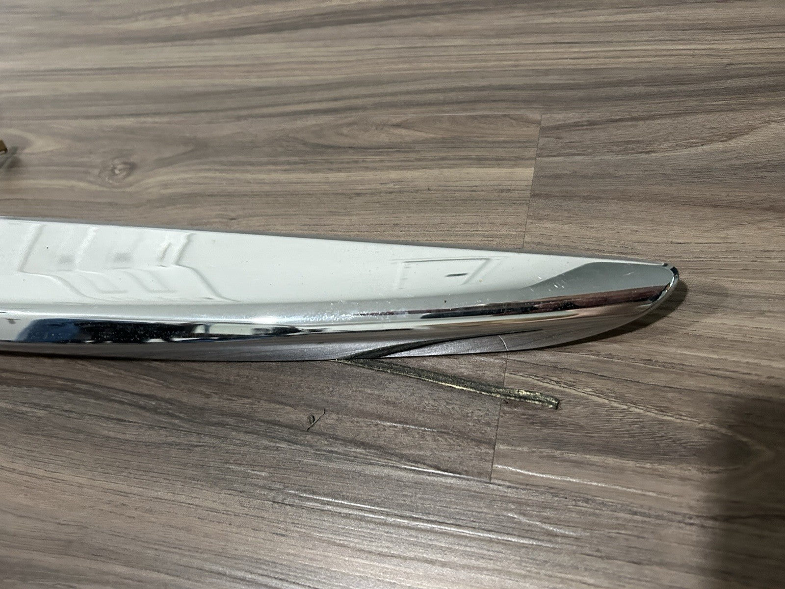 2013 Infiniti G37 X Sedan Trunk Chrome Spacer Spoiler 84810-JK600 With camera