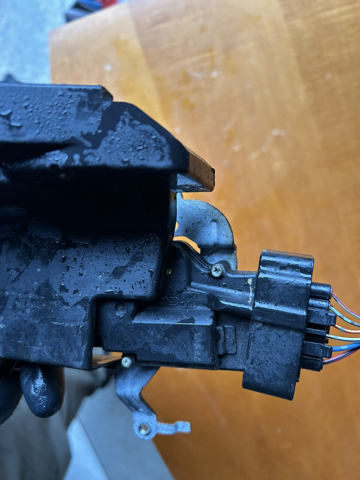 2001-2007 Toyota Sequoia Front Driver Left Door Latch Lock Actuator OEM