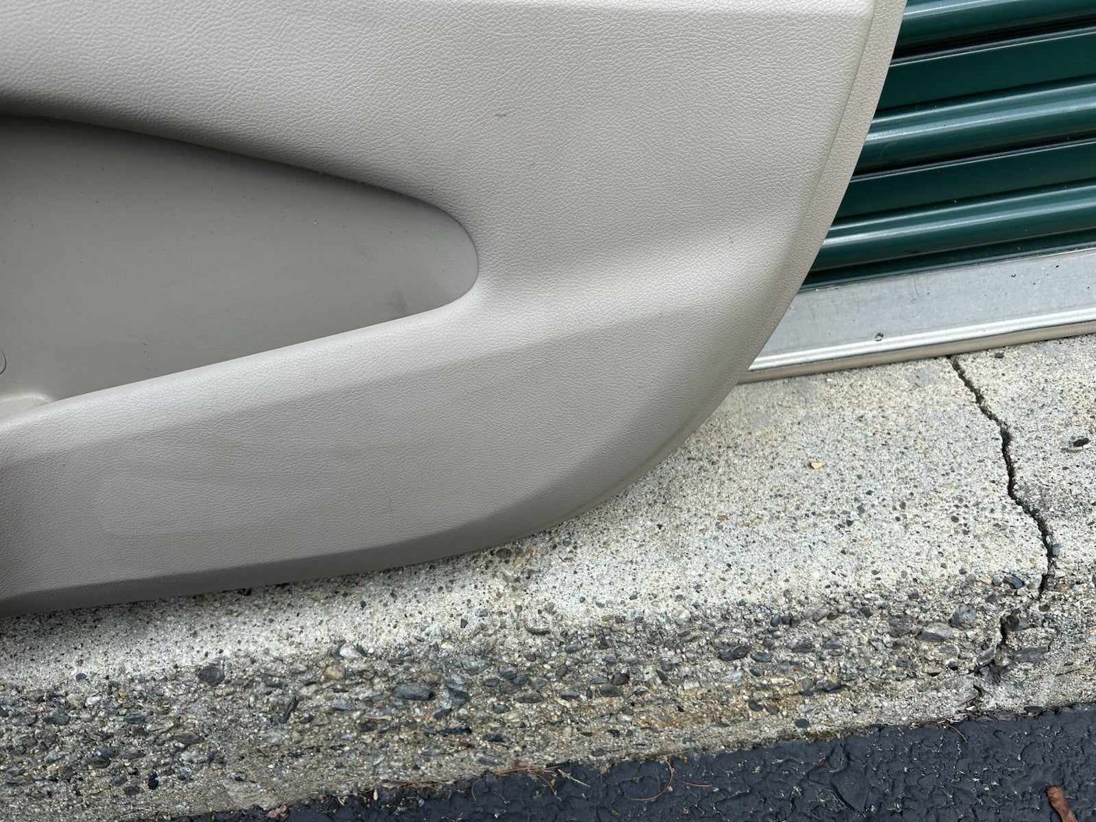 2015 JEEP GRAND CHEROKEE LIMITED FRONT RIGHT DOOR TRIM PANEL #007889