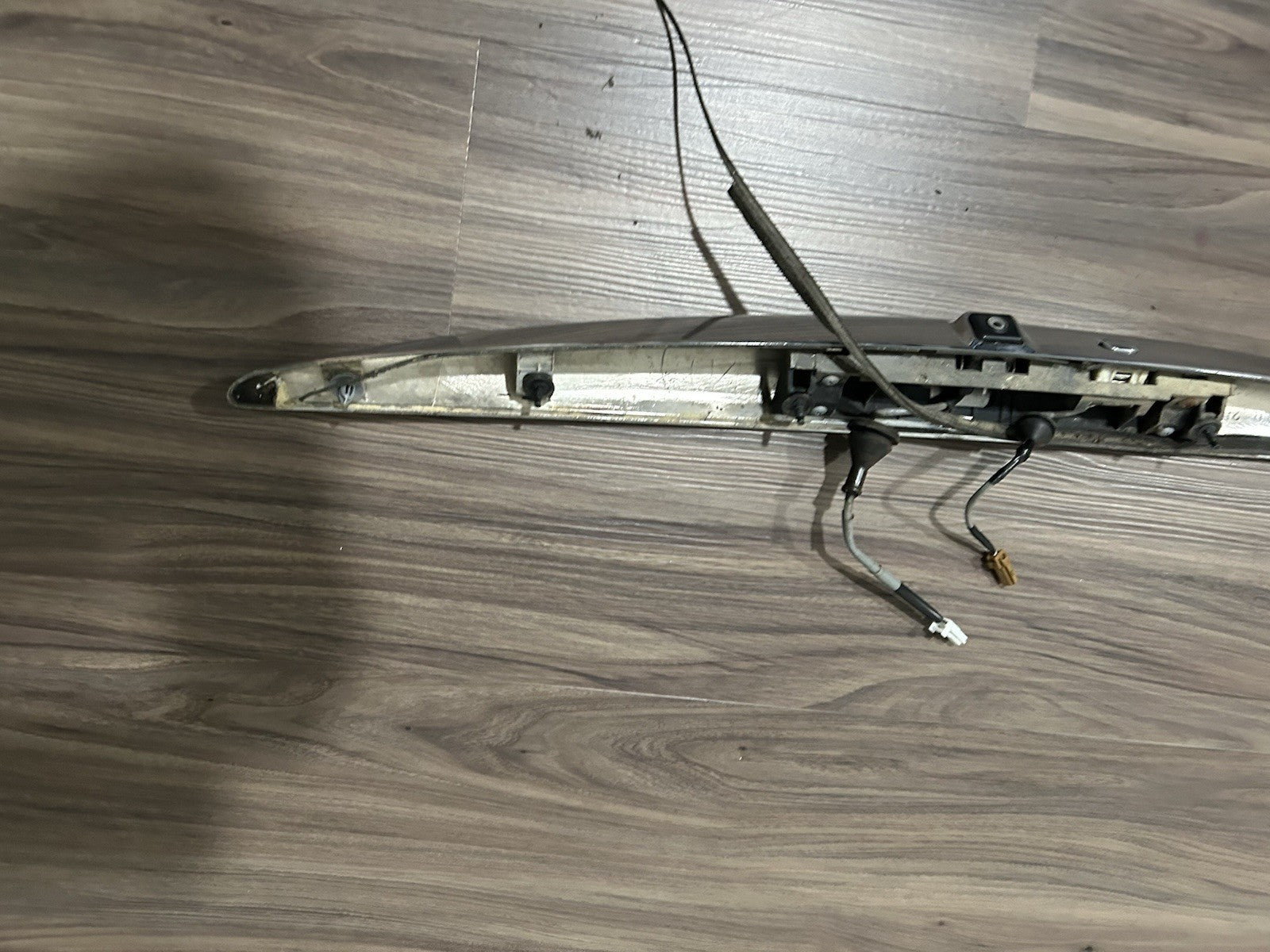 2013 Infiniti G37 X Sedan Trunk Chrome Spacer Spoiler 84810-JK600 With camera