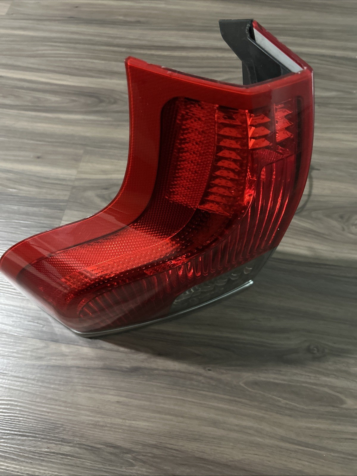 2007-2013 Volvo XC90 Tail light Assembly Left Driver Side LH Left Hand OEM