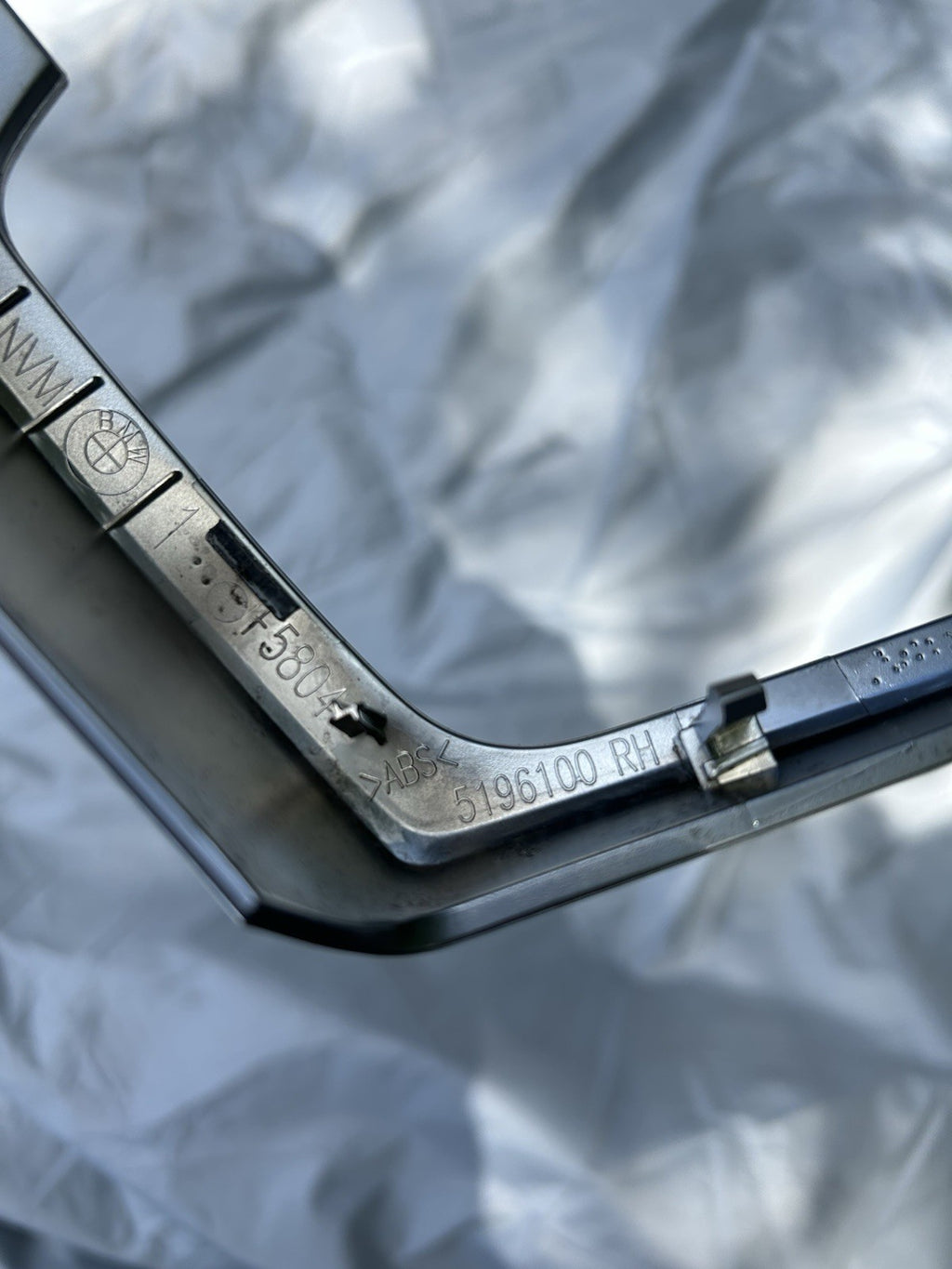 2014-2018 BMW X5 F15 DASH RIGHT SIDE AC AIR VENT GRILLE BEZEL MOLDING TRIM OEM