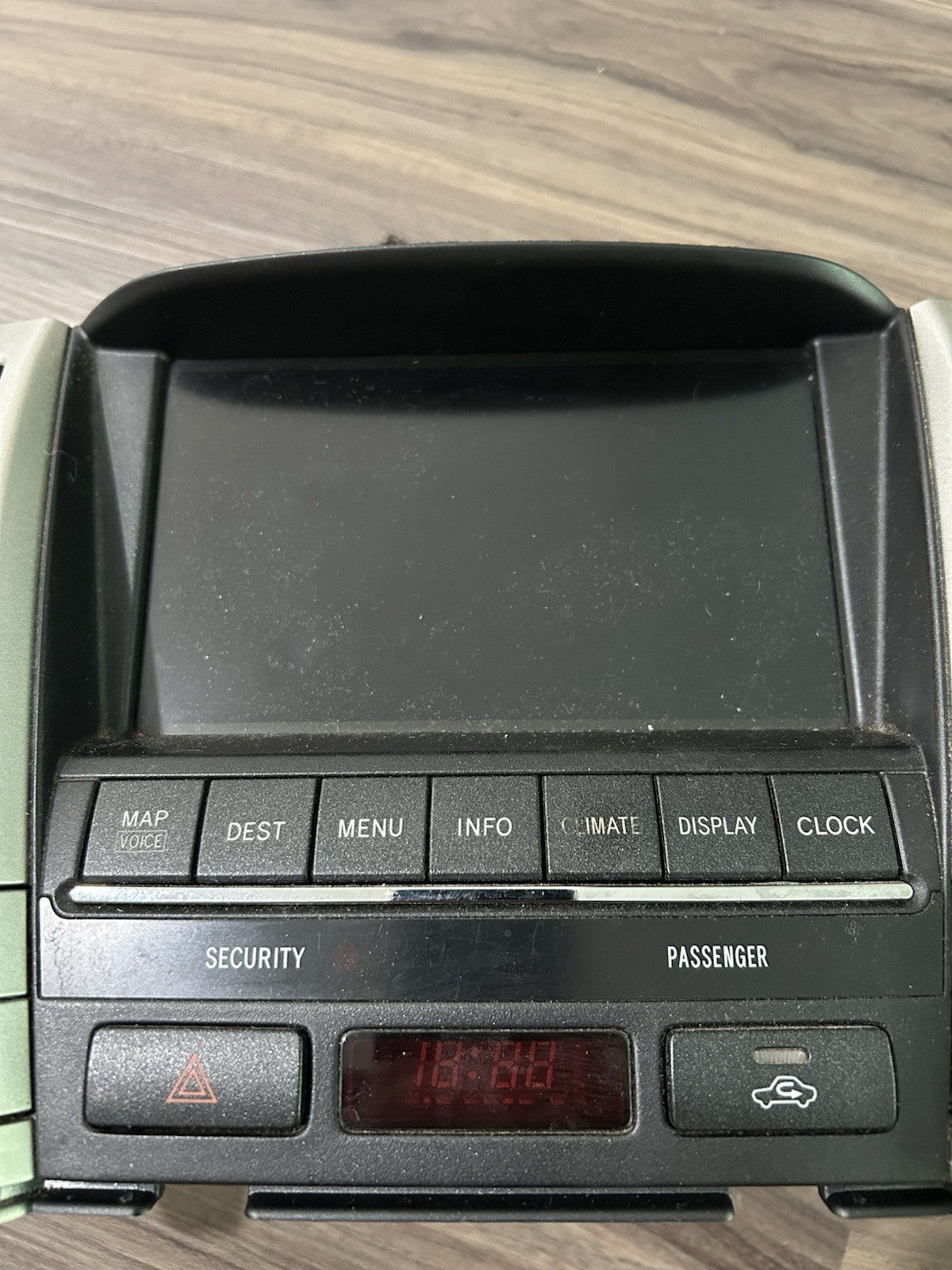 2004-2006 LEXUS RX330 RX400 NAVIGATION SCREEN MONITOR RADIO HEADUNIT 86110-48110