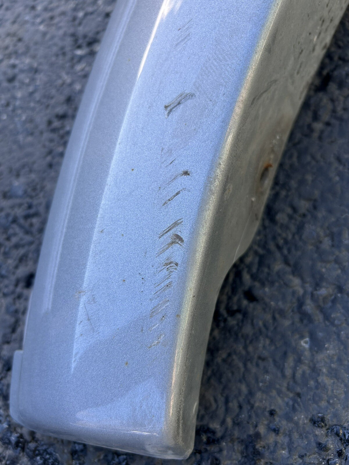 2001-2007 Toyota Sequoia Front Right Side Fender Flare Wheel Molding Colour 1D6