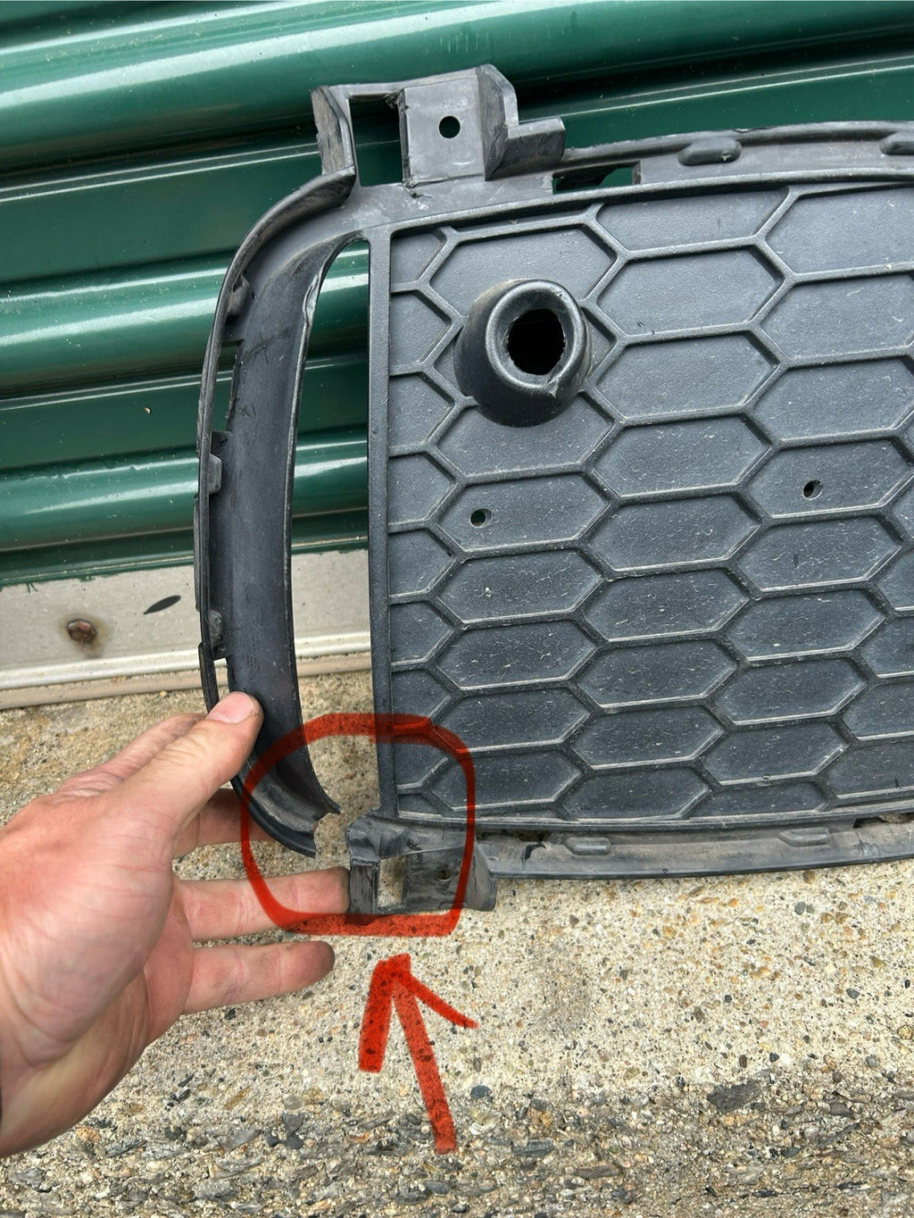 2014-2018 BMW F15 X5 FRONT M SPORT BUMPER RH PASSENGER  GRILLE COVER TRIM OEM