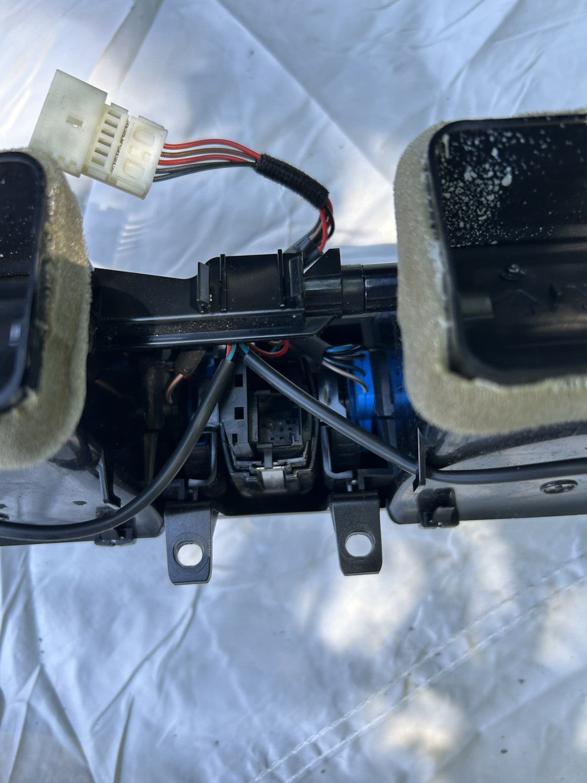 2014-2018 BMW X5 F15 2015-2019 BMW X6 F16 DASH CENTER AIR VENT GRILLE OEM