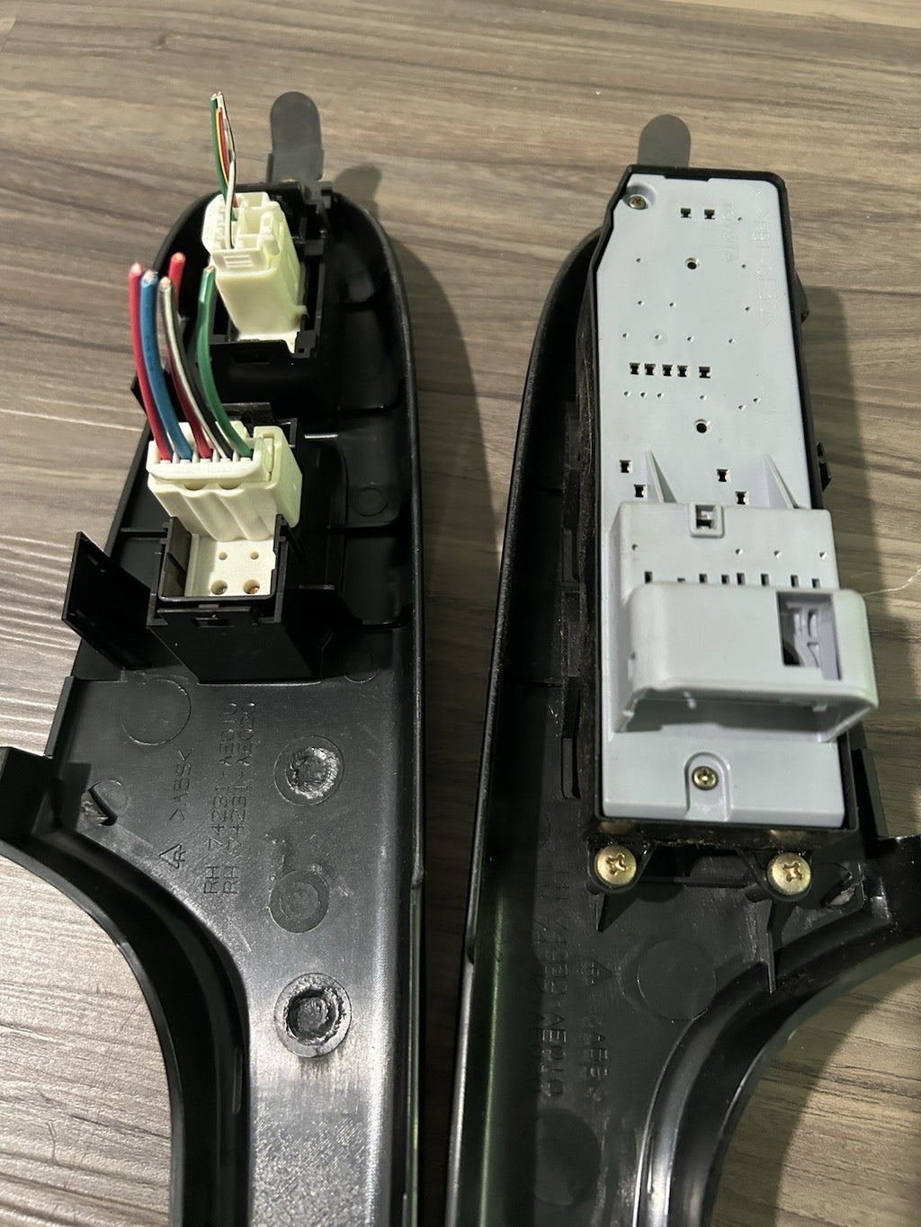 04-10  Toyota Sienna Driver Passenger Master Power Window Switch  Armrest Set