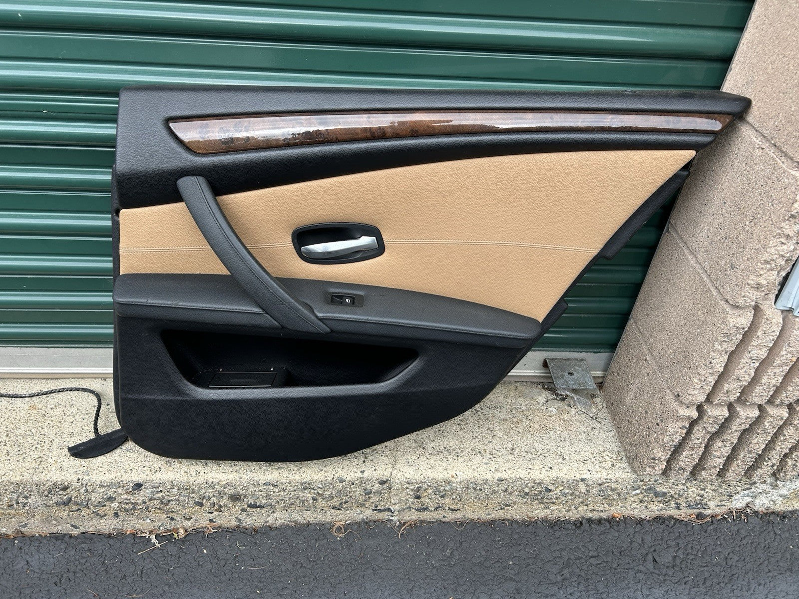 BMW E60/E61 5-Series Rear Right Door Panel Dakota Naturbraun 51427233332