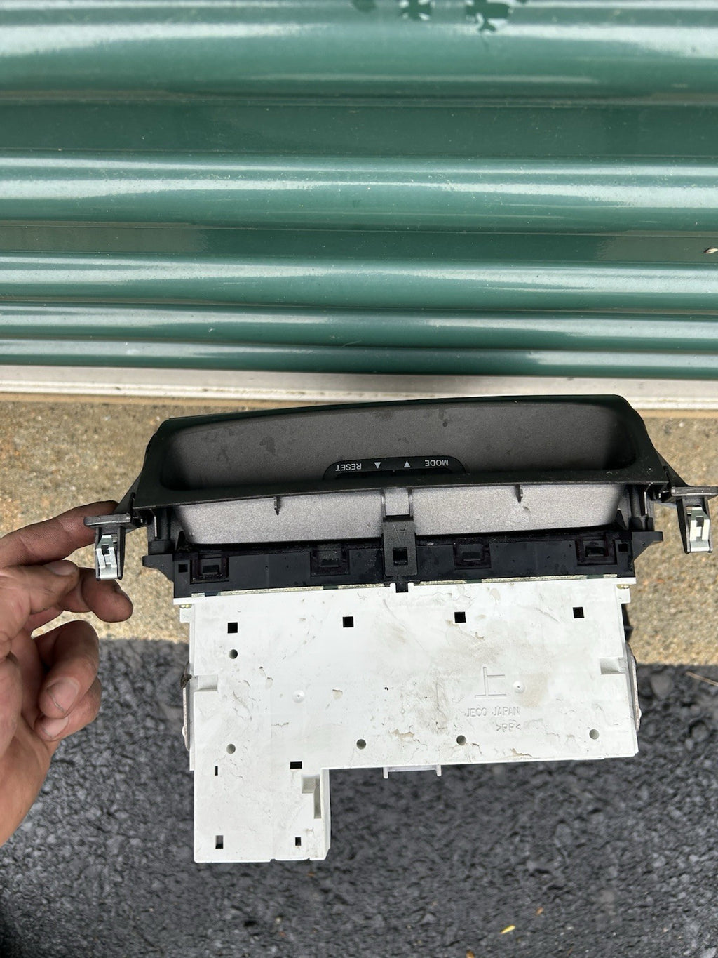 Lexus GX470 03-05 Navigation Display screen with radio Reciever 86111-60120 oem