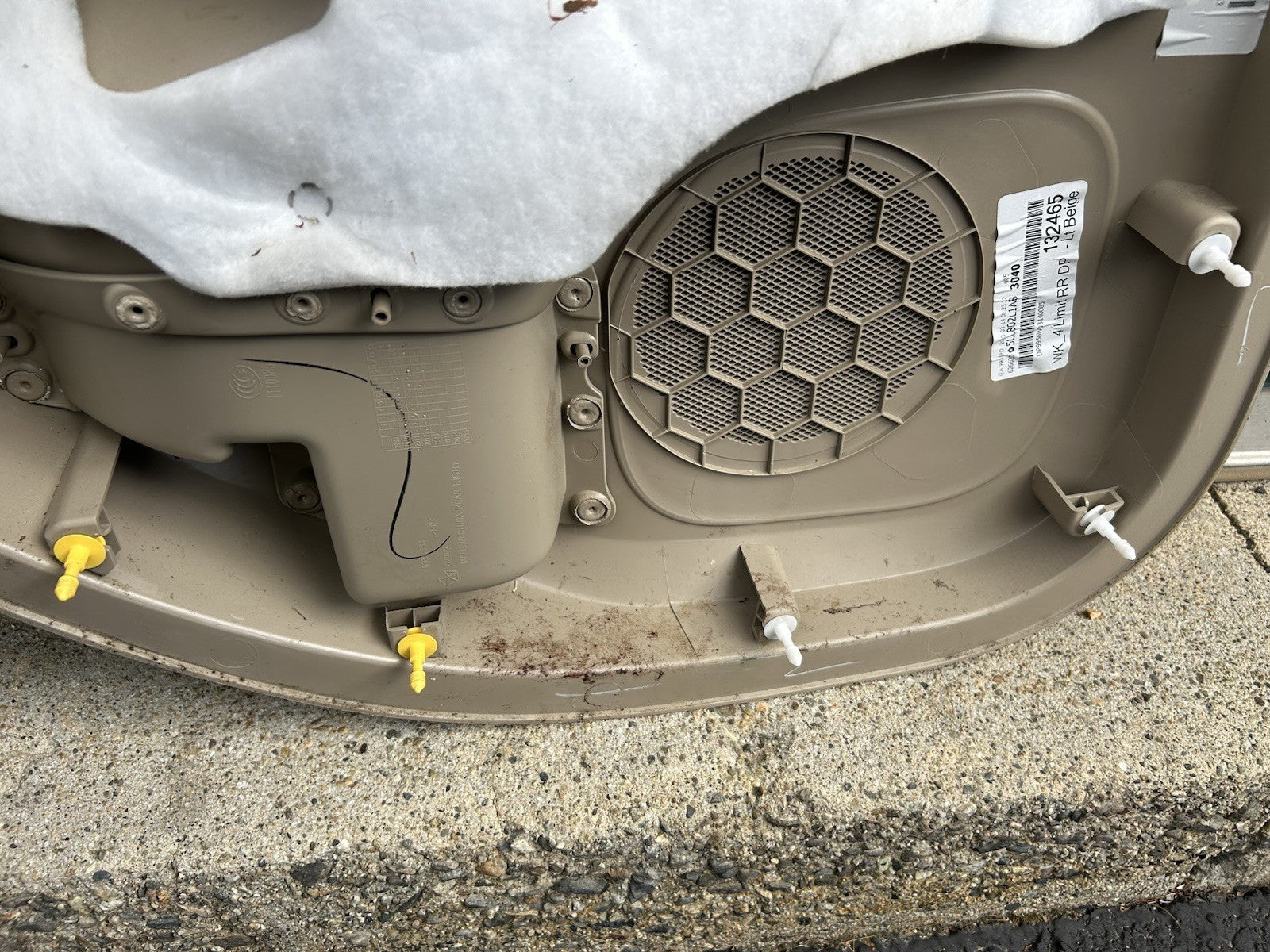 2014-2020 Jeep Grand Cherokee Limited Rear Right Door Panel OEM