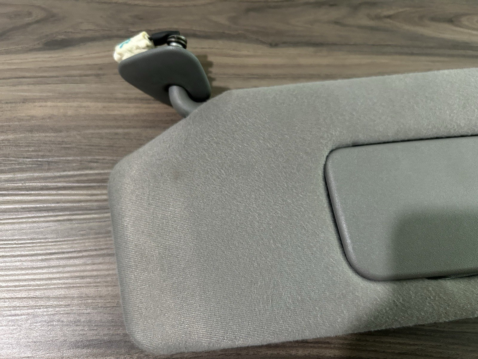 2004-2008 Toyota Solara Driver & Passenger Side Sun Visor Pair Gray