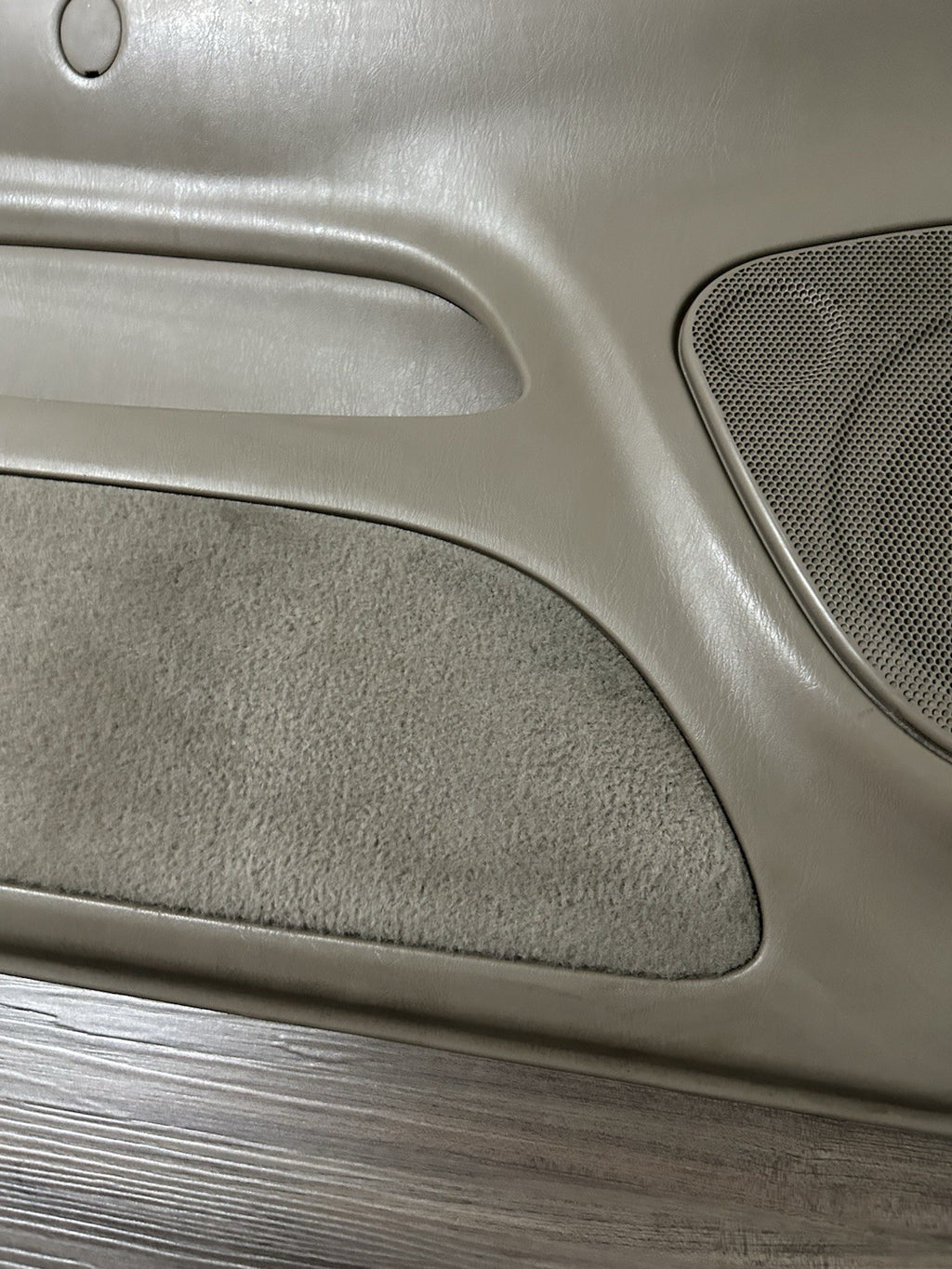 2001 2002 2003 2004 Toyota Sequoia Left Driver  Front Door Panel Trim Tan OEM