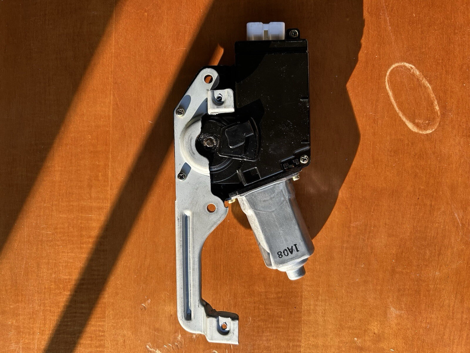 01-07 TOYOTA SEQUOIA LIMITED MOONROOF SUN ROOF MOTOR 47123-10040/88735-99631