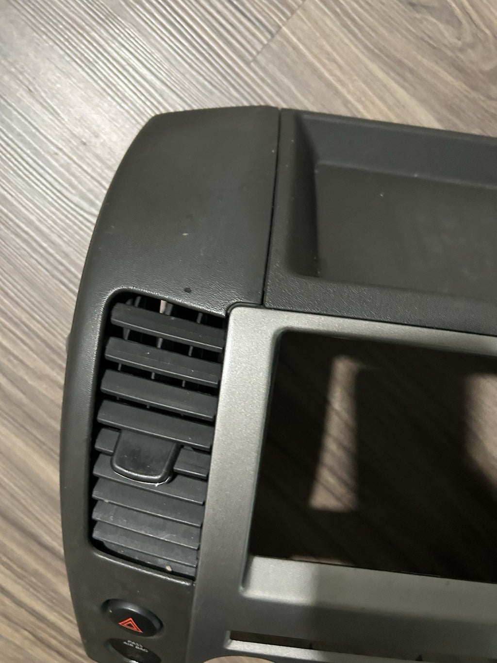 05 06 07 Nissan Pathfinder Radio Navigation Climate Control Console Bezel Trim