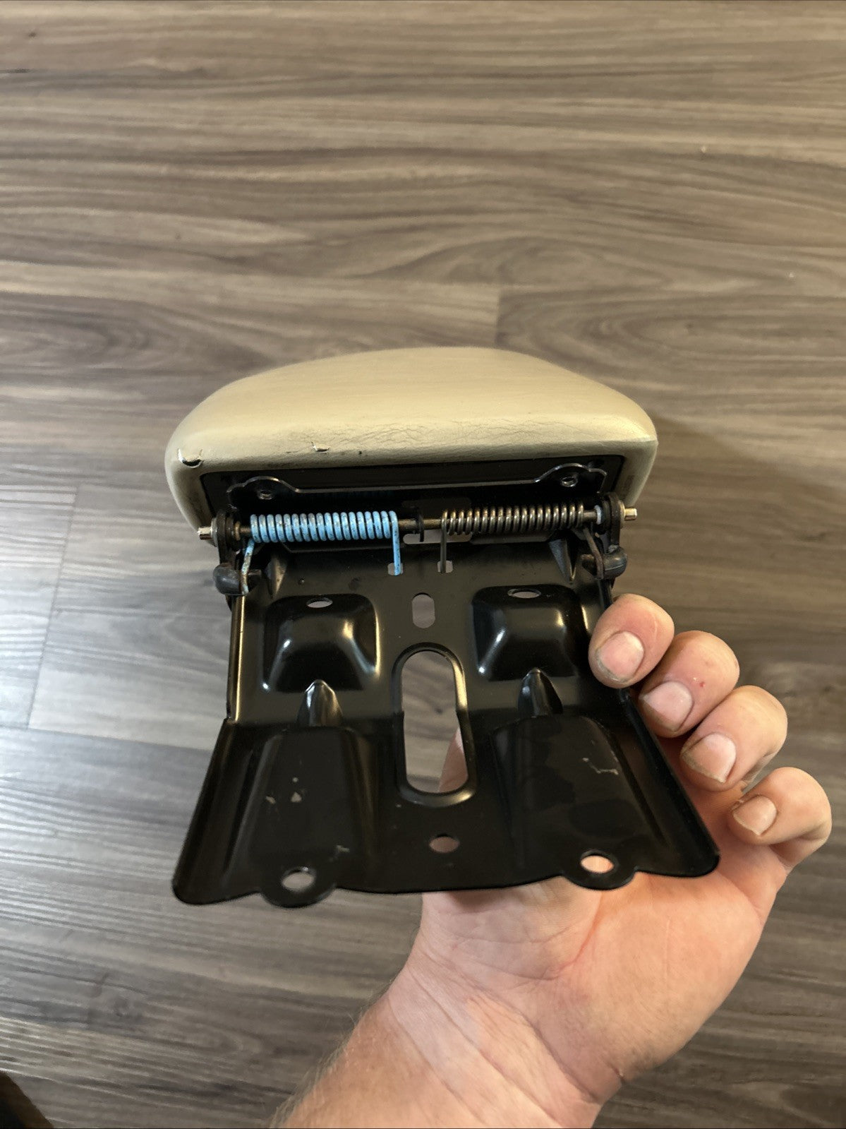 💎 2000-2004 Toyota Avalon Beige Center Console Lid Armrest Vinyl Arm Rest OEM