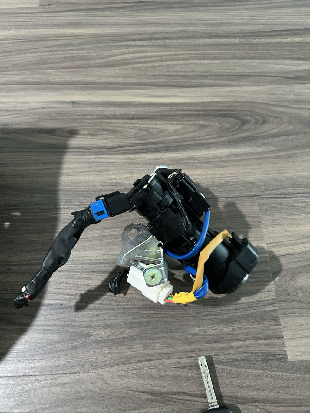 2012-2017 Kia Rio Ignition Switch Key Steering Column Trim Door Lock Set