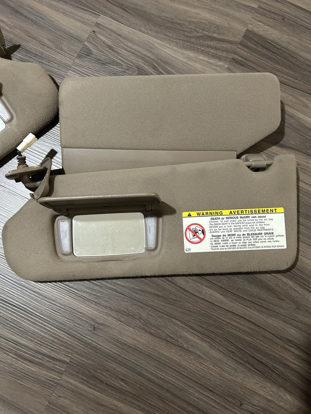 2000-2006 Toyota Tundra Sequoia DRIVER PASSENGER Left Right Sun Visor  OEM TAN