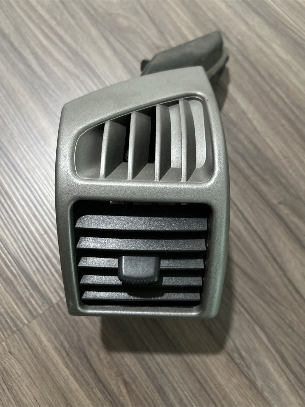 04-12 OEM Chevy Colorado GMC Canyon Left LH Dash Air Vent Silver