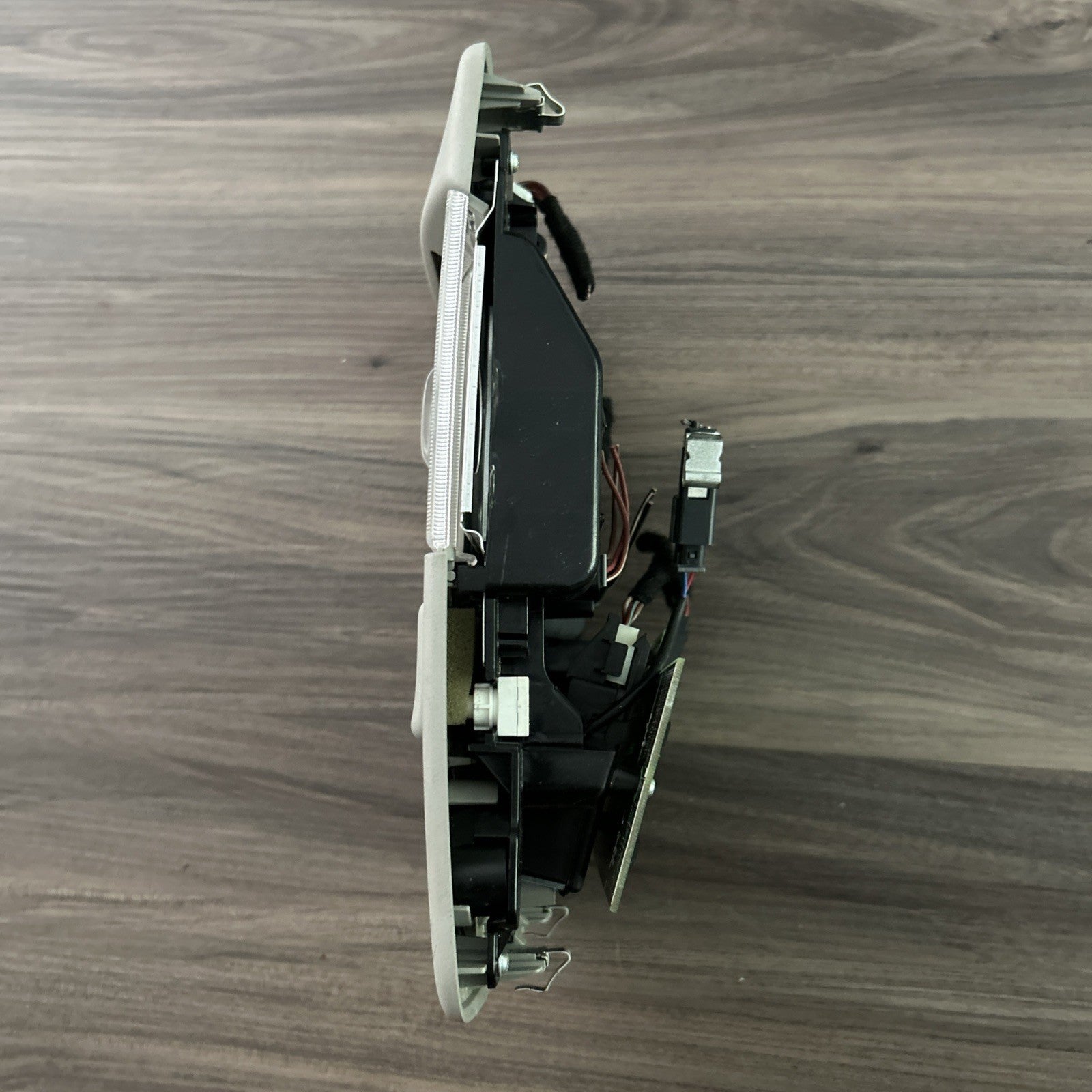 06-11 Cadillac DTS Overhead Console Map Lights Sunroof Switch Homelink Shale OEM