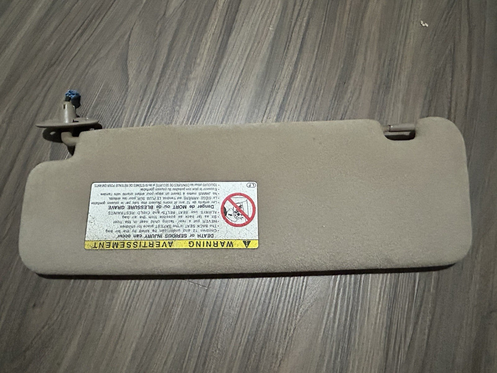 1996-2002 Toyota 4Runner Driver and Passenger Side Sun Visor Set Pair Tan color