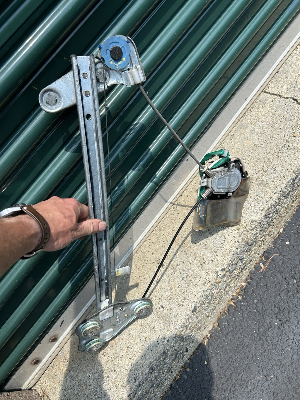 1999-2001 LEXUS ES300  LF WINDOW REGULATOR MOTOR  drivers side/front