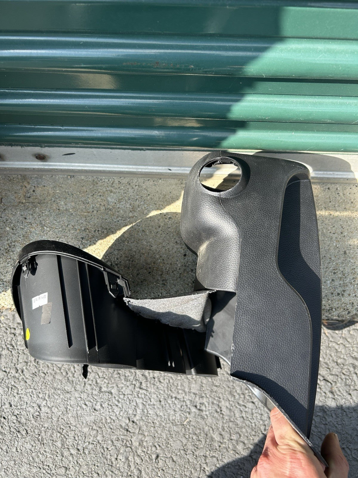 🔑 2014 - 2019 Kia Soul Ignition Switch Steering Shroud Cover Bezal Trim