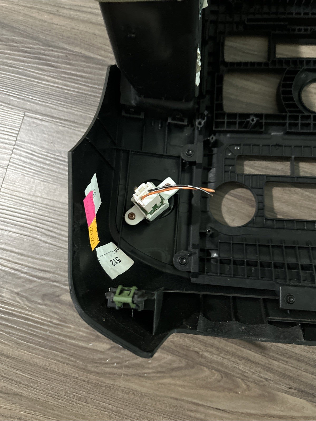 09-12 NISSAN XTERRA FRONTIER CENTER DASH RADIO VENT BEZEL TRIM OEM 68259 ZL01