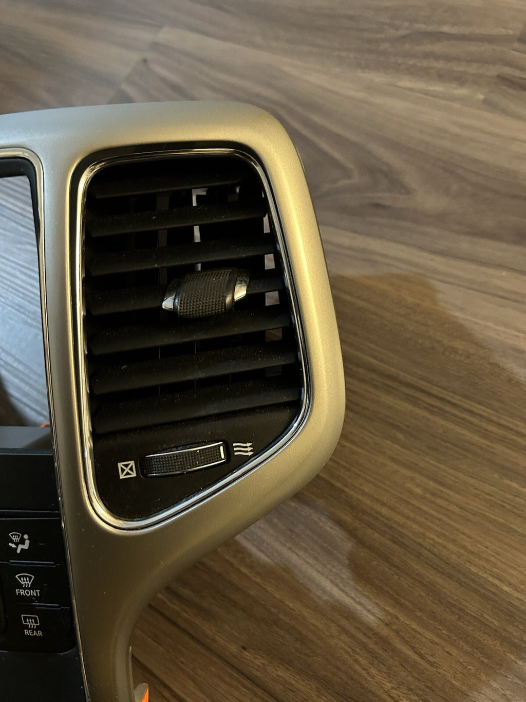 11-13 Jeep Grand Cherokee Durango Dash Radio Climate AC Heater Control Bezel OEM